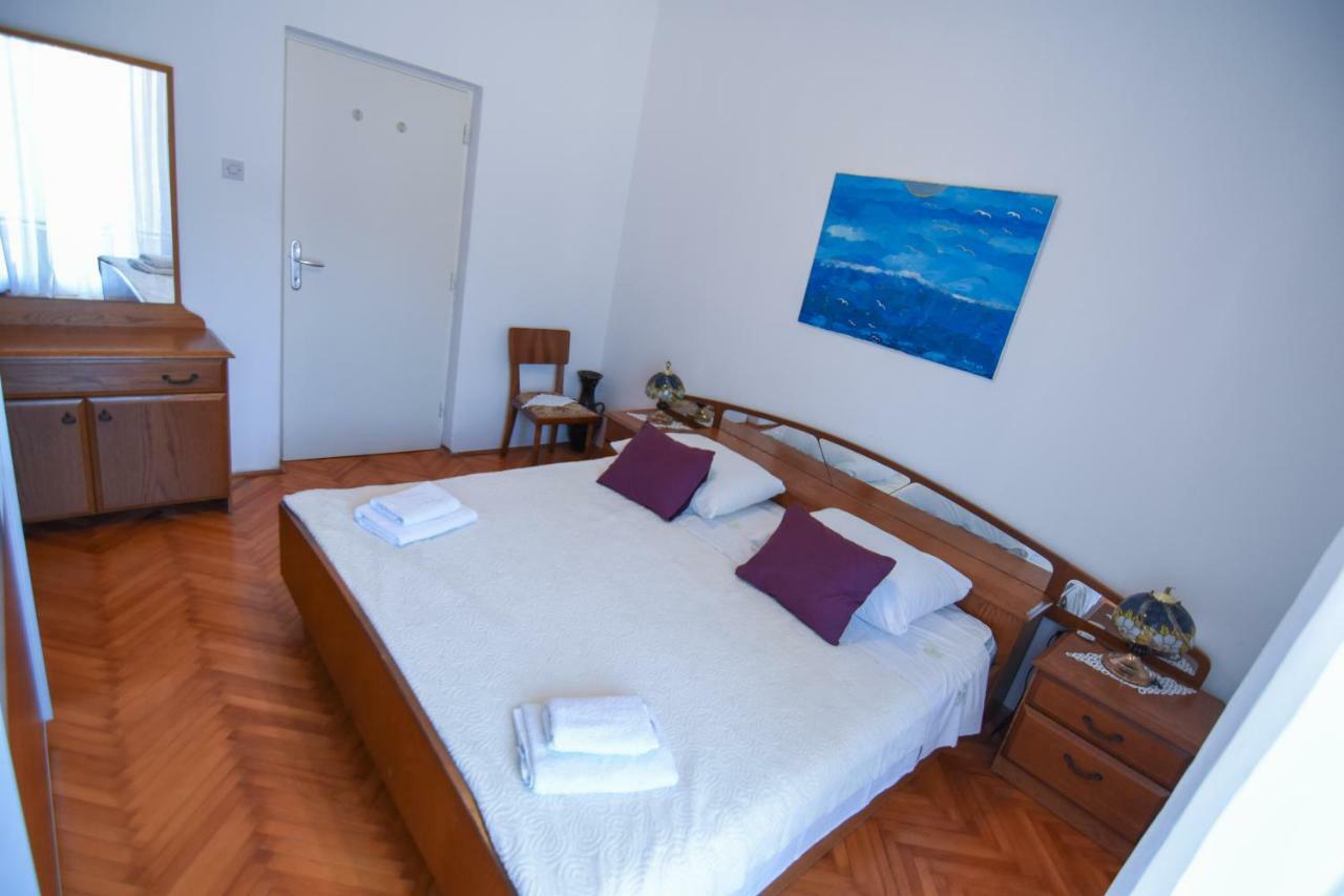 F-Holiday Apartment Zára Kültér fotó